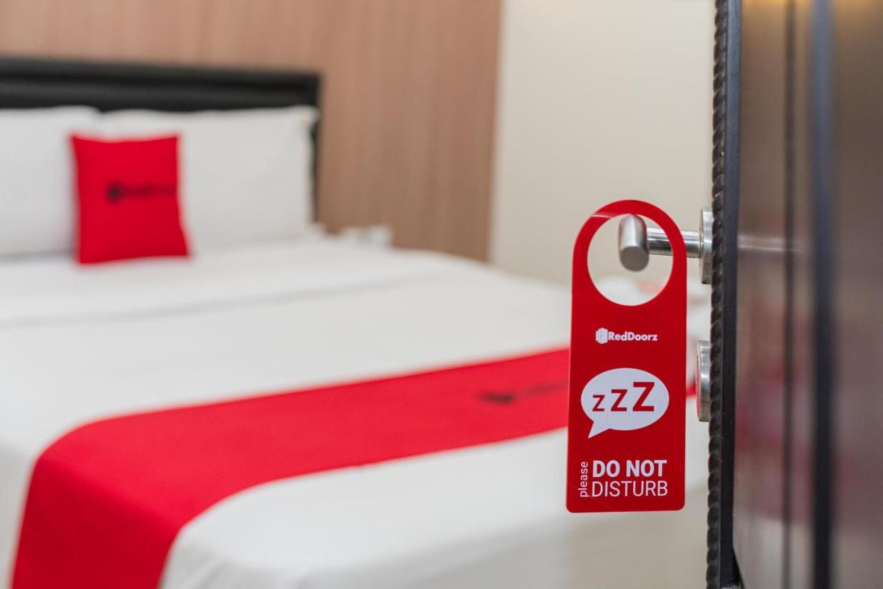 Reddoorz Syariah Near Marvel Mall 2 Guest house 2*