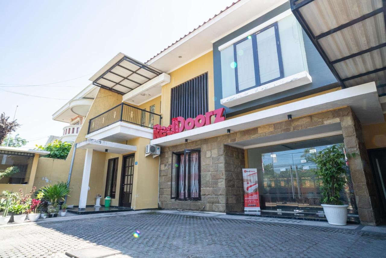 Reddoorz Syariah Near Marvel Mall 2 Guest house Surabaya