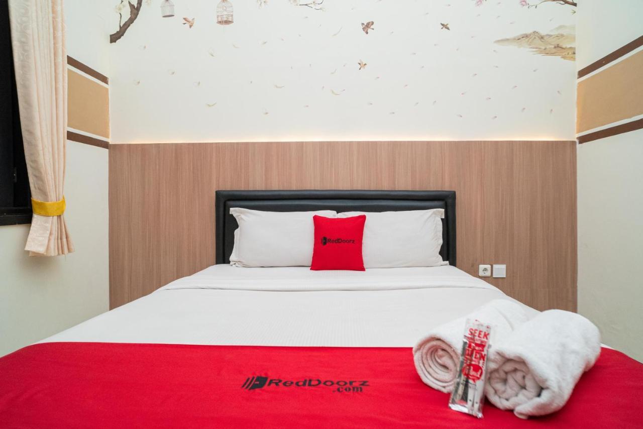Reddoorz Syariah Near Marvel Mall 2 Guest house Surabaya