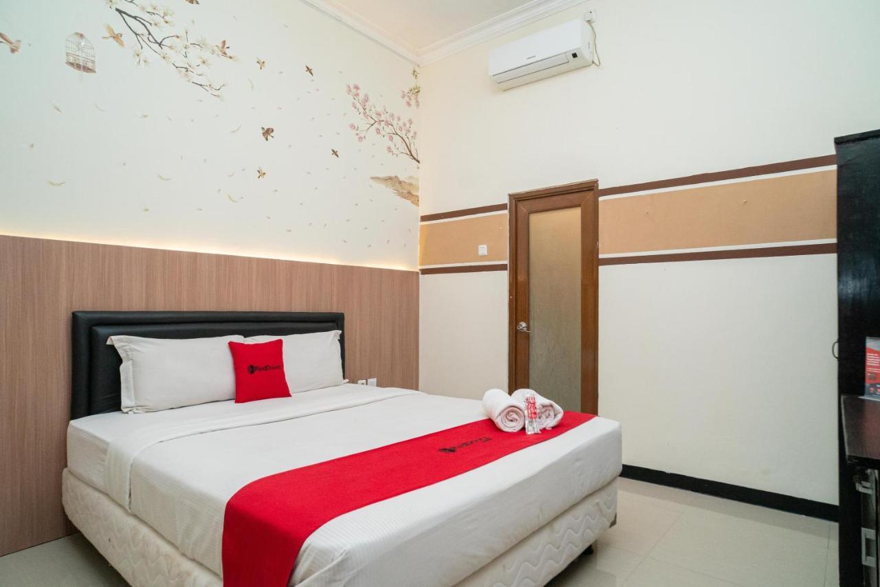 Guest house Reddoorz Syariah Near Marvel Mall 2